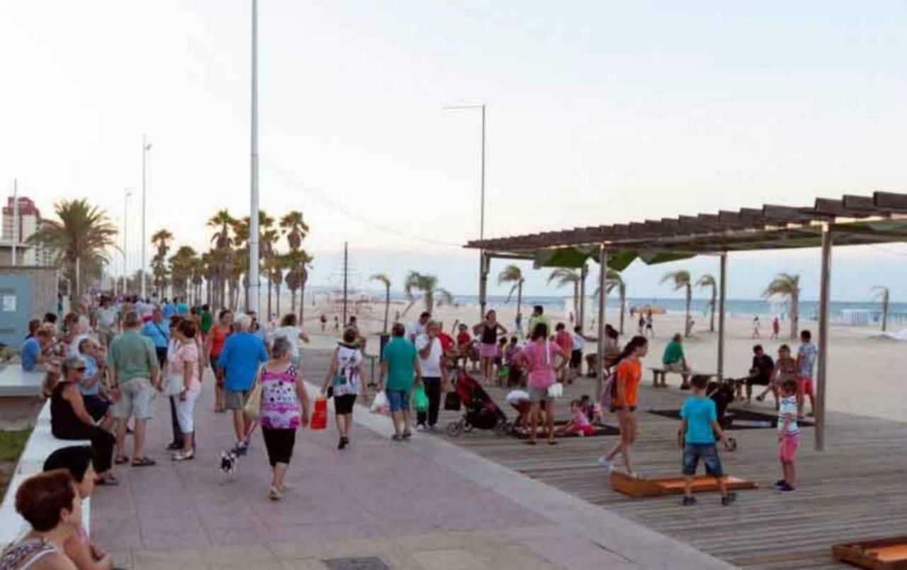 Barraques 65 Playa De Gandia Solo Para Familias Екстериор снимка